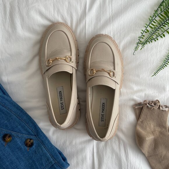 Steven Madden Cream Gold Chain Chunky Slip On Loafer - Picture 1 of 7